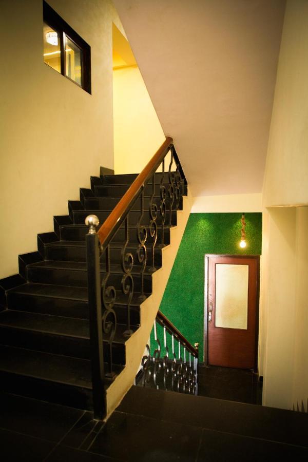 Hotel Ashoka Mire 外观 照片